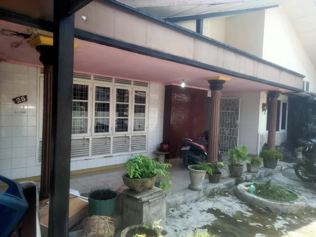 Rumah tingkat dijual Jl. Arefin No. 25, Medan - foto 2