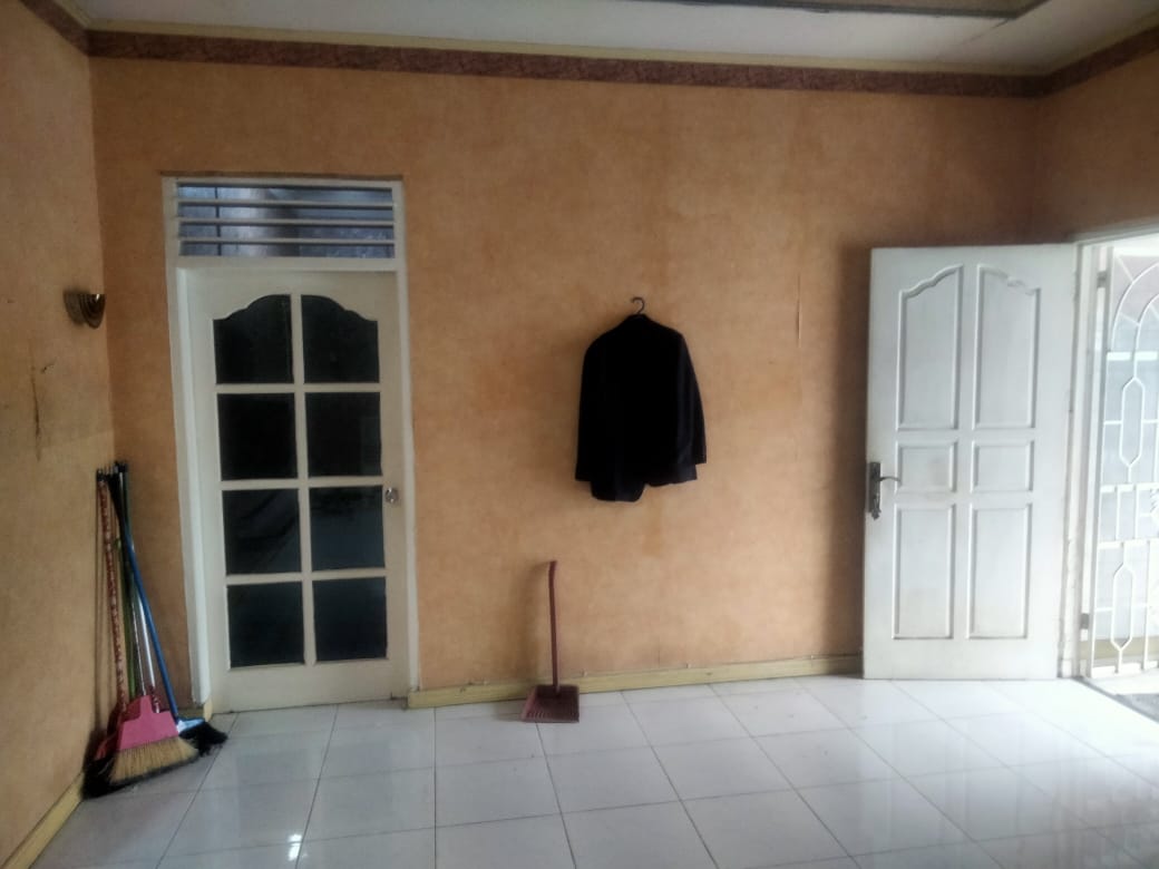 Rumah tingkat dijual Jl. Arefin No. 25, Medan - foto 4