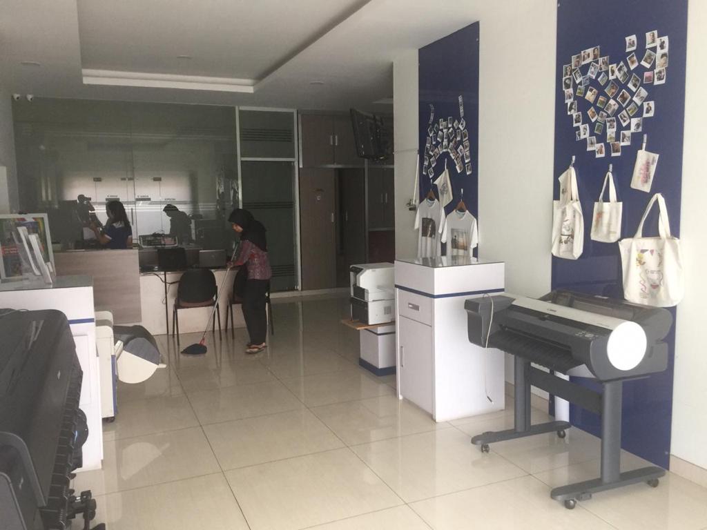 Rumah/Kantor dijual Jl. Kasuari, Medan - foto 3