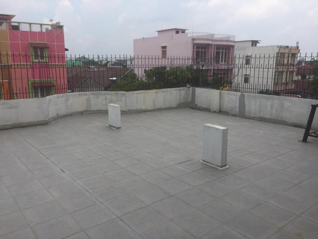 Rumah/Kantor dijual Jl. Kasuari, Medan - foto 4
